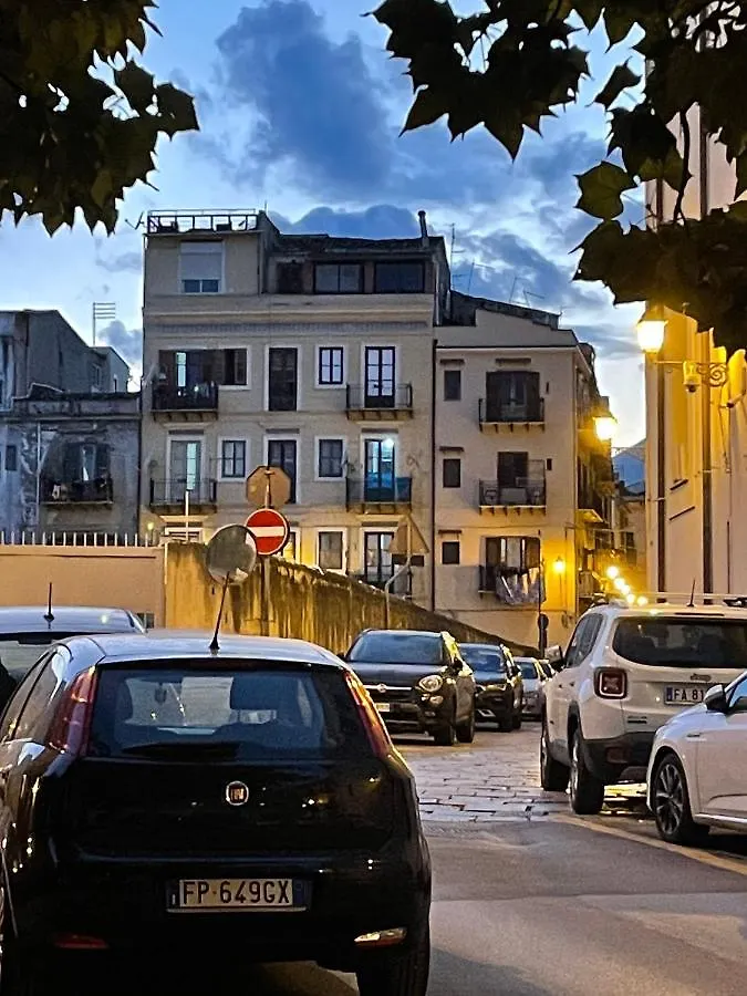 Loft Aragonese Apartment Palermo
